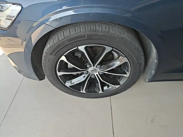 Volvo S60 — Фото автомобиля 22