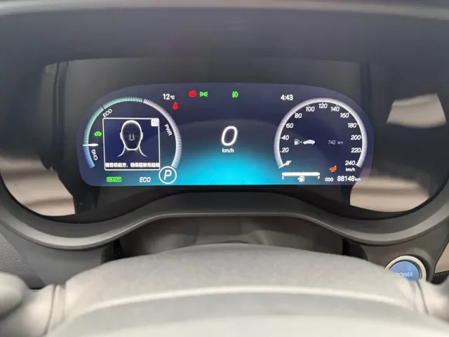 Toyota Granvia — Фото автомобиля 9