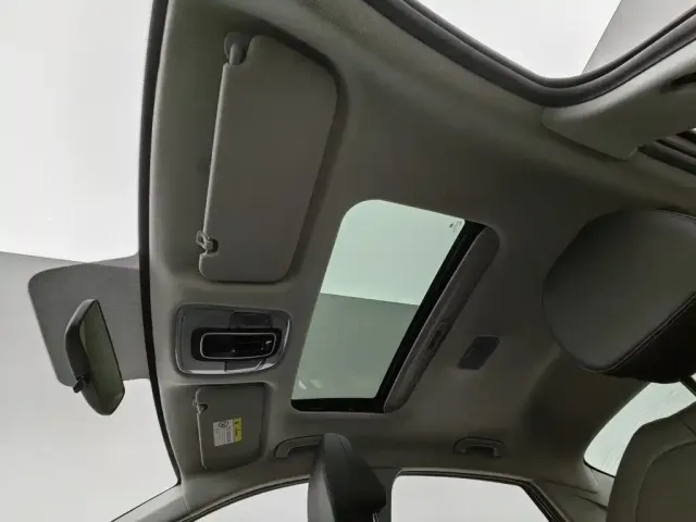 Hyundai Elantra — Фото автомобиля 14
