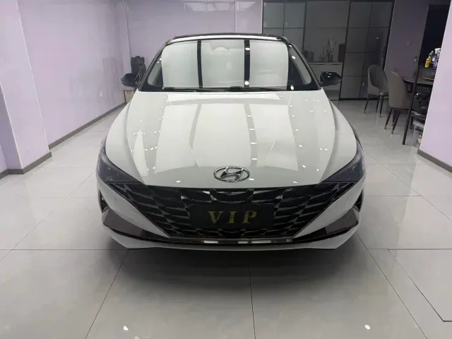 Hyundai Elantra — Фото автомобиля 2