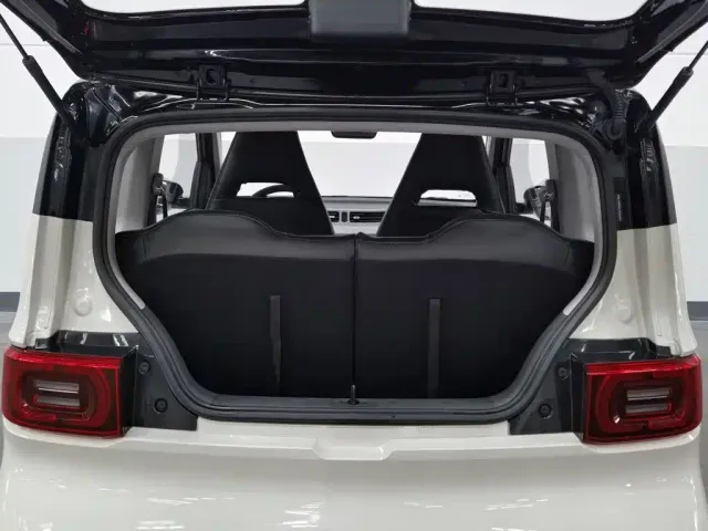 Wuling Hongguang Mini EV — Фото автомобиля 16