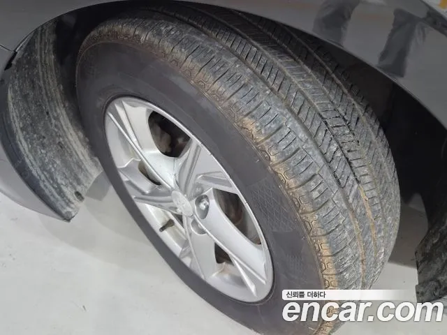 Hyundai Sonata — Фото автомобиля 5