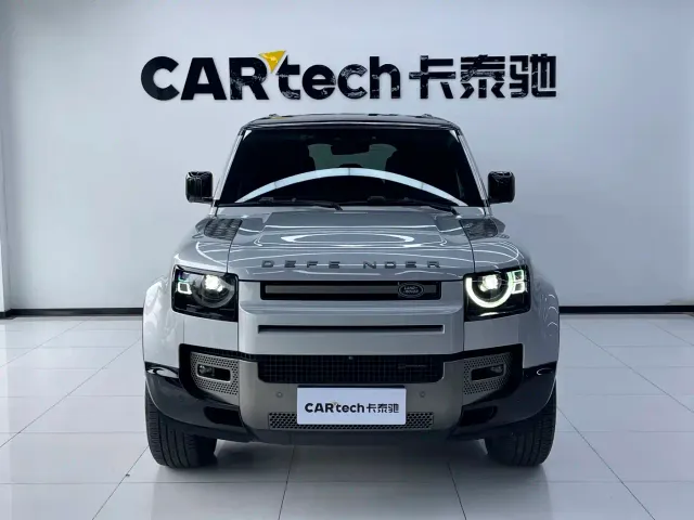 Land Rover Defender — Фото автомобиля 2