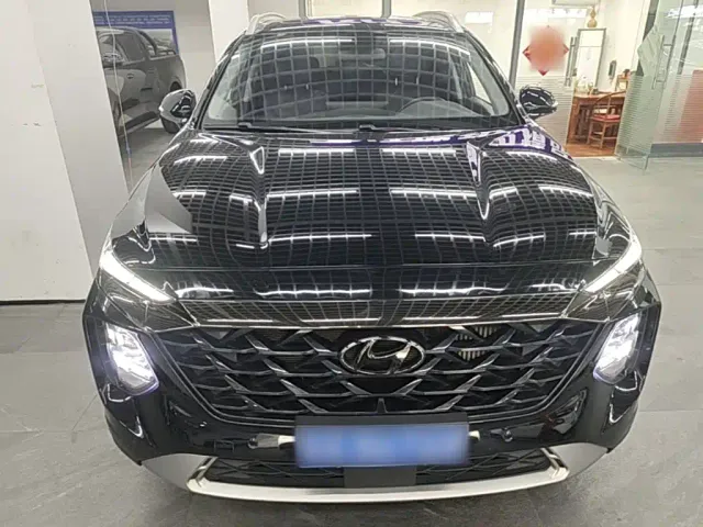 Hyundai Santa Fe — Фото автомобиля 2