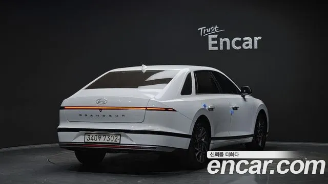 Hyundai Grandeur Grandeur (GN7) 2.5 Бензин 2WD — Фото автомобиля 2