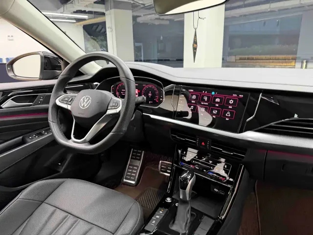 Volkswagen Passat — Фото автомобиля 25
