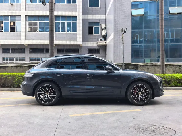 Porsche Macan — Фото автомобиля 4