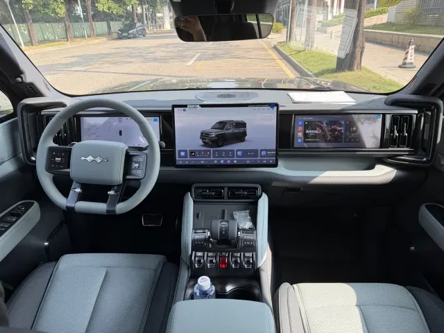 BYD FangChengBao Leopard 5 — Фото автомобиля 6