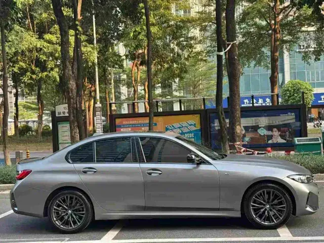 BMW 3 Series — Фото автомобиля 4