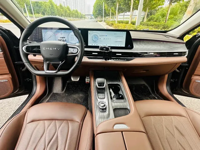 Chery Arrizo 8 — Фото автомобиля 5
