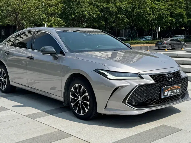 Toyota Avalon — Фото автомобиля 4
