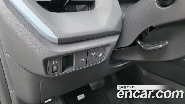 Kia Seltos Seltos 2 поколение Бензин 1.6T 2WD — Фото автомобиля 18