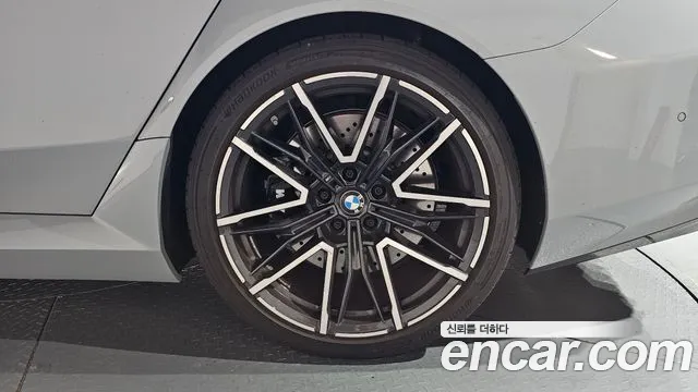 BMW M5 — Фото автомобиля 19