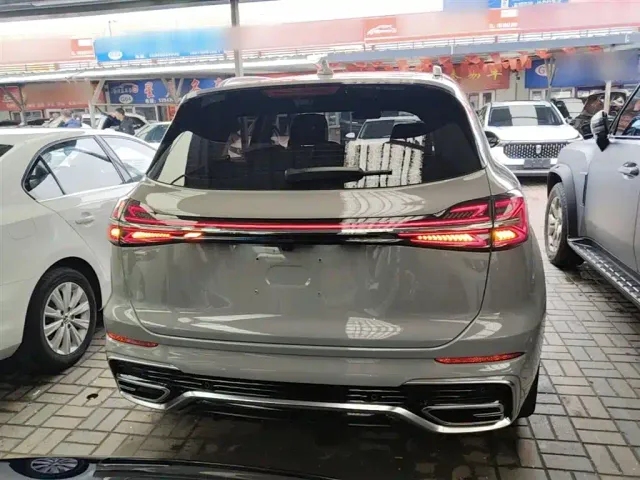 Hongqi HS5 — Фото автомобиля 5