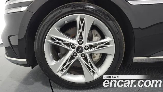 Genesis G90 Бензин 3.5 турбо AWD — Фото автомобиля 2