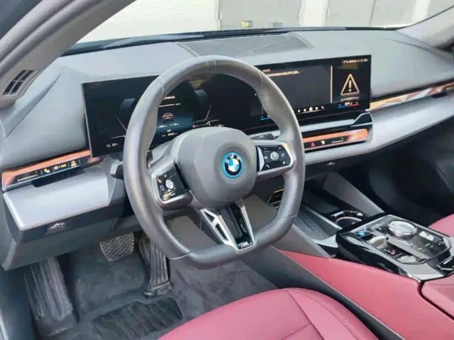 BMW i5 — Фото автомобиля 6