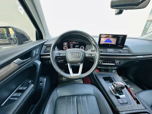 Audi Q5L — Фото автомобиля 14
