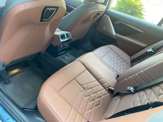 BMW 5 Series — Фото автомобиля 12