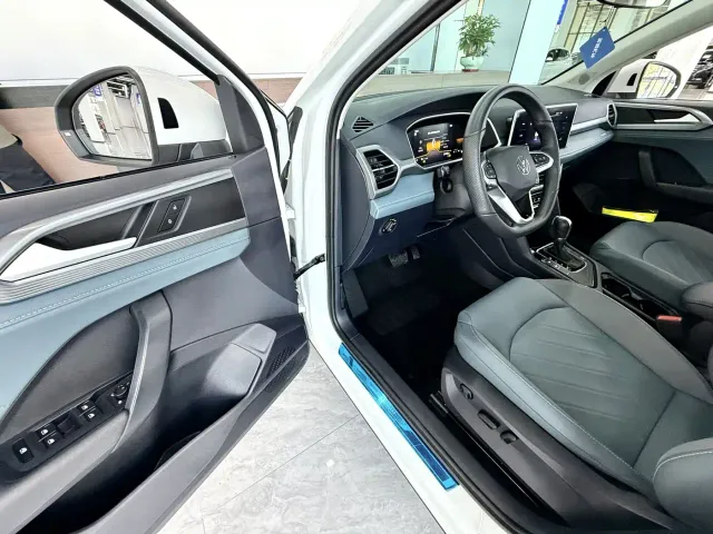Volkswagen Tharu — Фото автомобиля 7