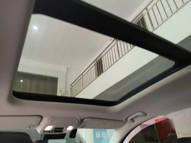 Buick Envision Plus — Фото автомобиля 17