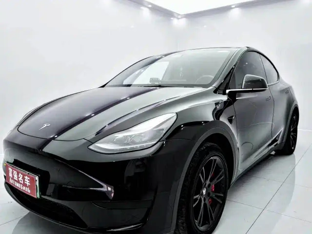 Фотография автомобиля — Tesla Model Y