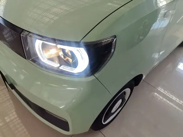 Wuling Hongguang Mini EV — Фото автомобиля 23