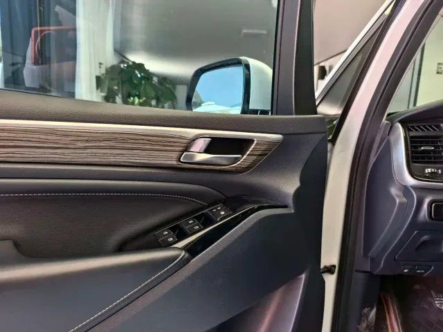 GAC Trumpchi M8 — Фото автомобиля 15