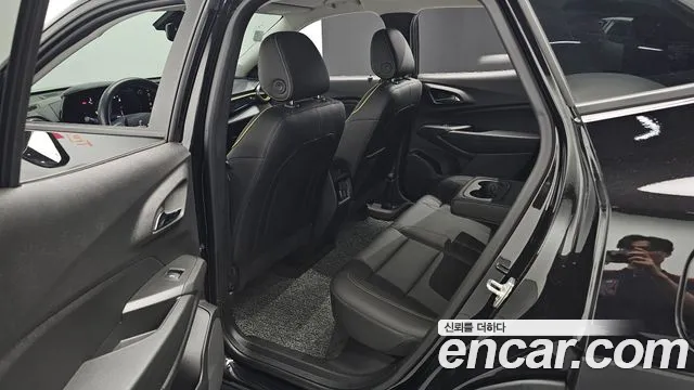 ChevroletGMDaewoo Trax Trax Кроссовер — Фото автомобиля 12