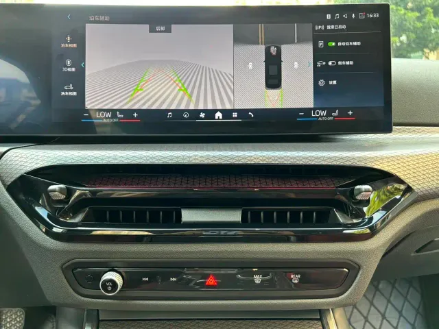 BMW 3 Series — Фото автомобиля 16