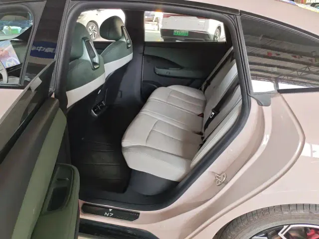 Nissan N7 — Фото автомобиля 6