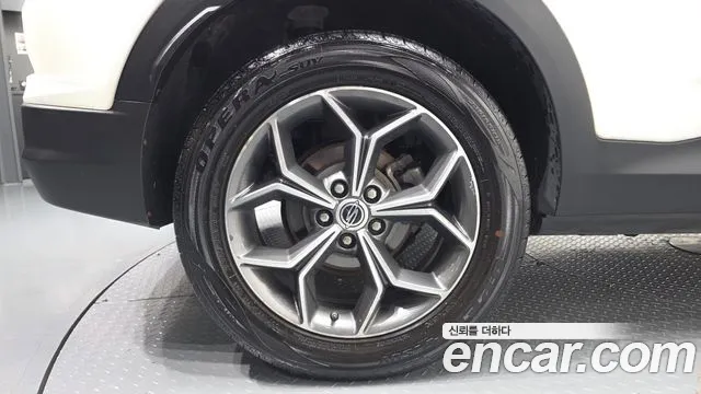 KGM Korando Beautiful — Фото автомобиля 6