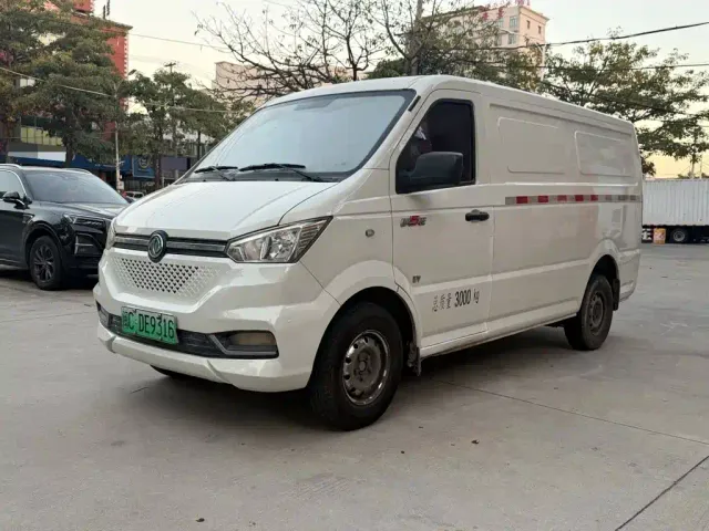 Фотография автомобиля — Dongfeng Yufeng Yufeng EM26