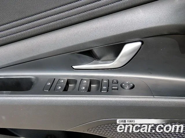 Hyundai Avante CN7 — Фото автомобиля 11