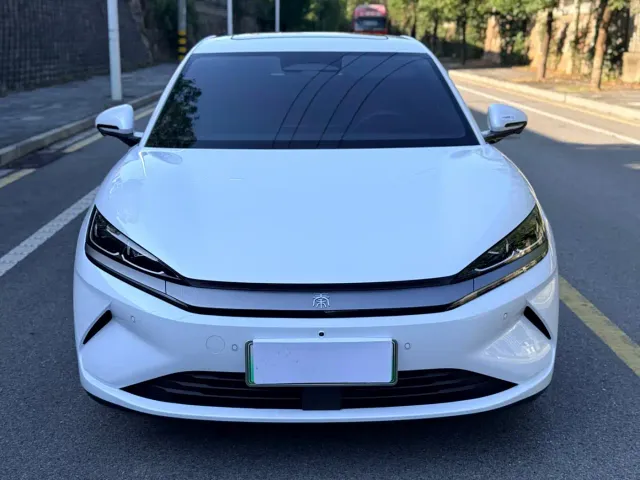 BYD Qin L — Фото автомобиля 2