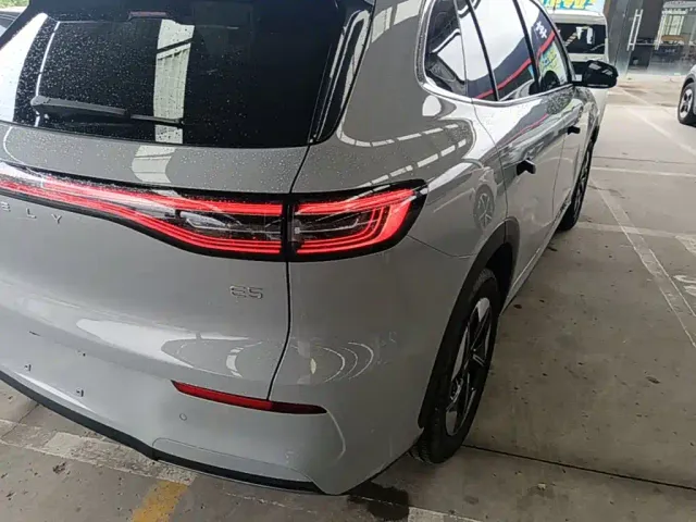 Geely Galaxy E5 — Фото автомобиля 7