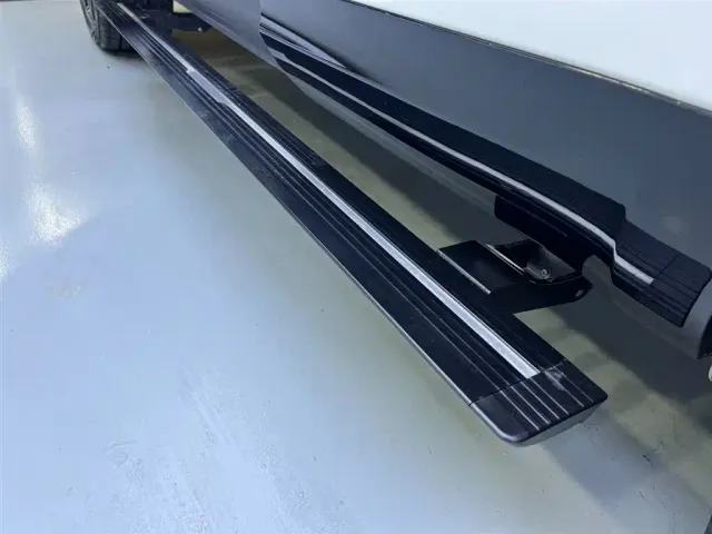 Land Rover Discovery — Фото автомобиля 25