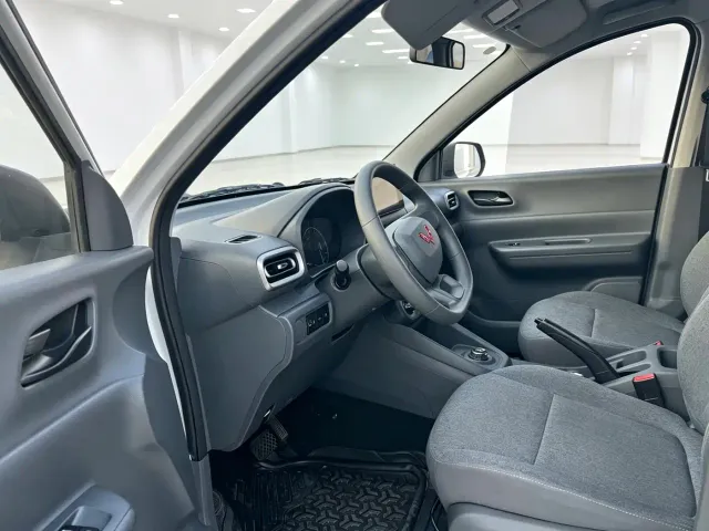 Wuling Hongguang — Фото автомобиля 7