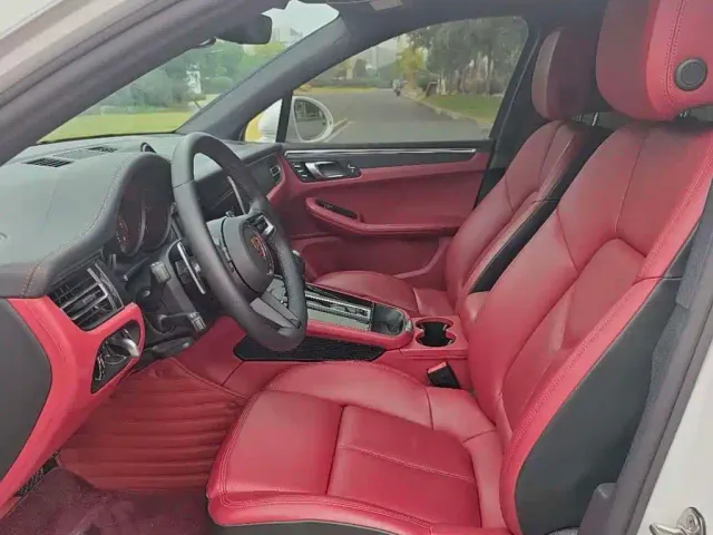 Porsche Macan — Фото автомобиля 10