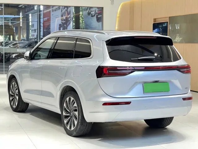 Aito M7 — Фото автомобиля 13