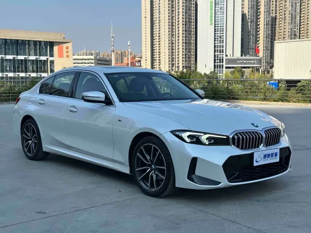 BMW 3 Series — Фото автомобиля 3