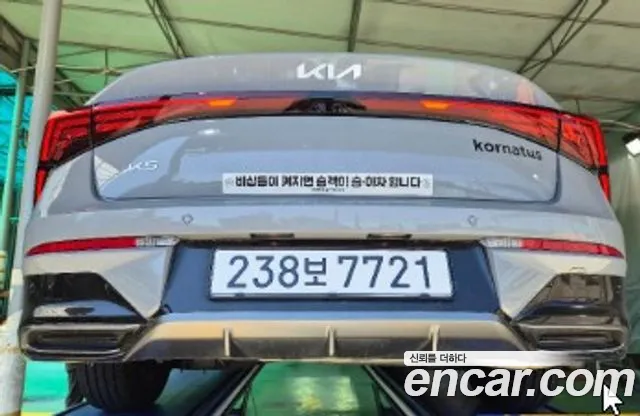 Kia K5 Новый K5 3 поколение 2.0 LPi(Для проката) — Фото автомобиля 2