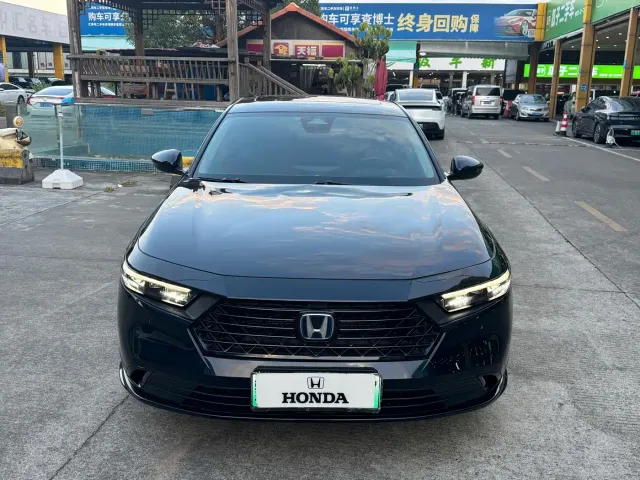 Honda Accord — Фото автомобиля 2