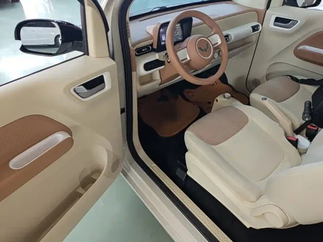 Wuling Hongguang Mini EV — Фото автомобиля 15