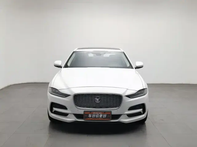 Jaguar XEL — Фото автомобиля 3