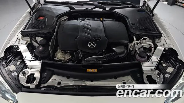 Mercedes-Benz E-Class — Фото автомобиля 6