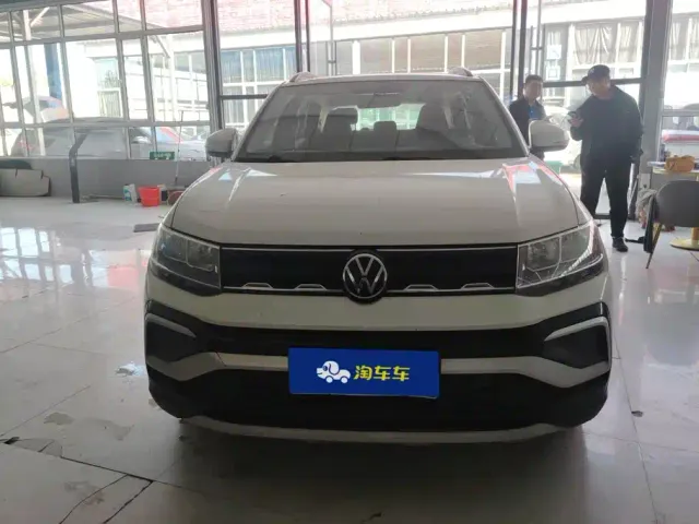 Volkswagen T-Cross — Фото автомобиля 2