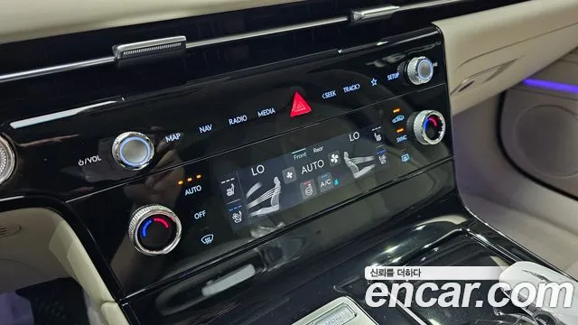 Genesis G80 Бензин 2.5 турбо 2WD — Фото автомобиля 27