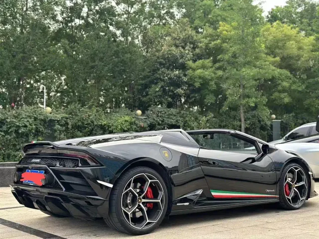 Lamborghini Huracan — Фото автомобиля 2