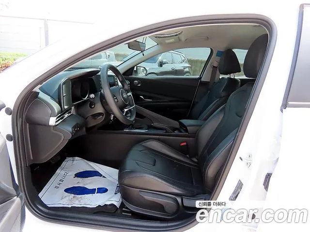 Hyundai Avante CN7 — Фото автомобиля 5