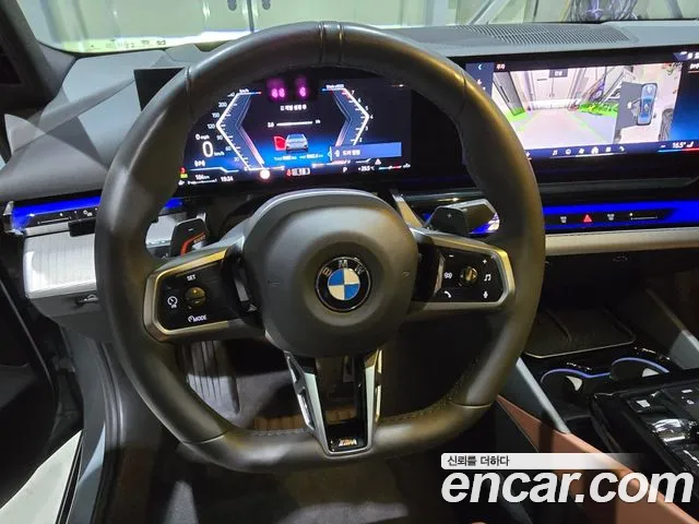 BMW 5-Series 5 серия (G60) 530i xDrive M Sport — Фото автомобиля 6